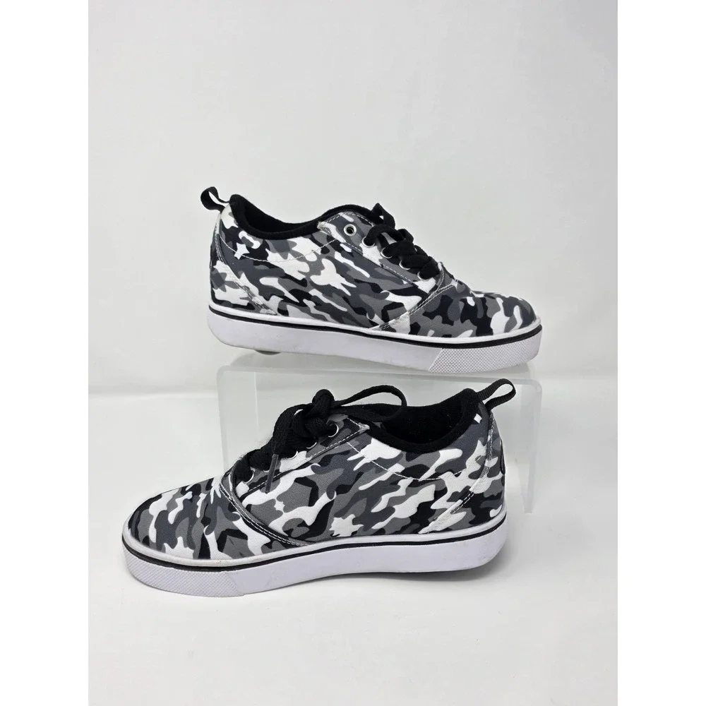 Heelys Pro 20 Print Kids Youth 3 Black Gray Camo Skate Shoes Wheels
